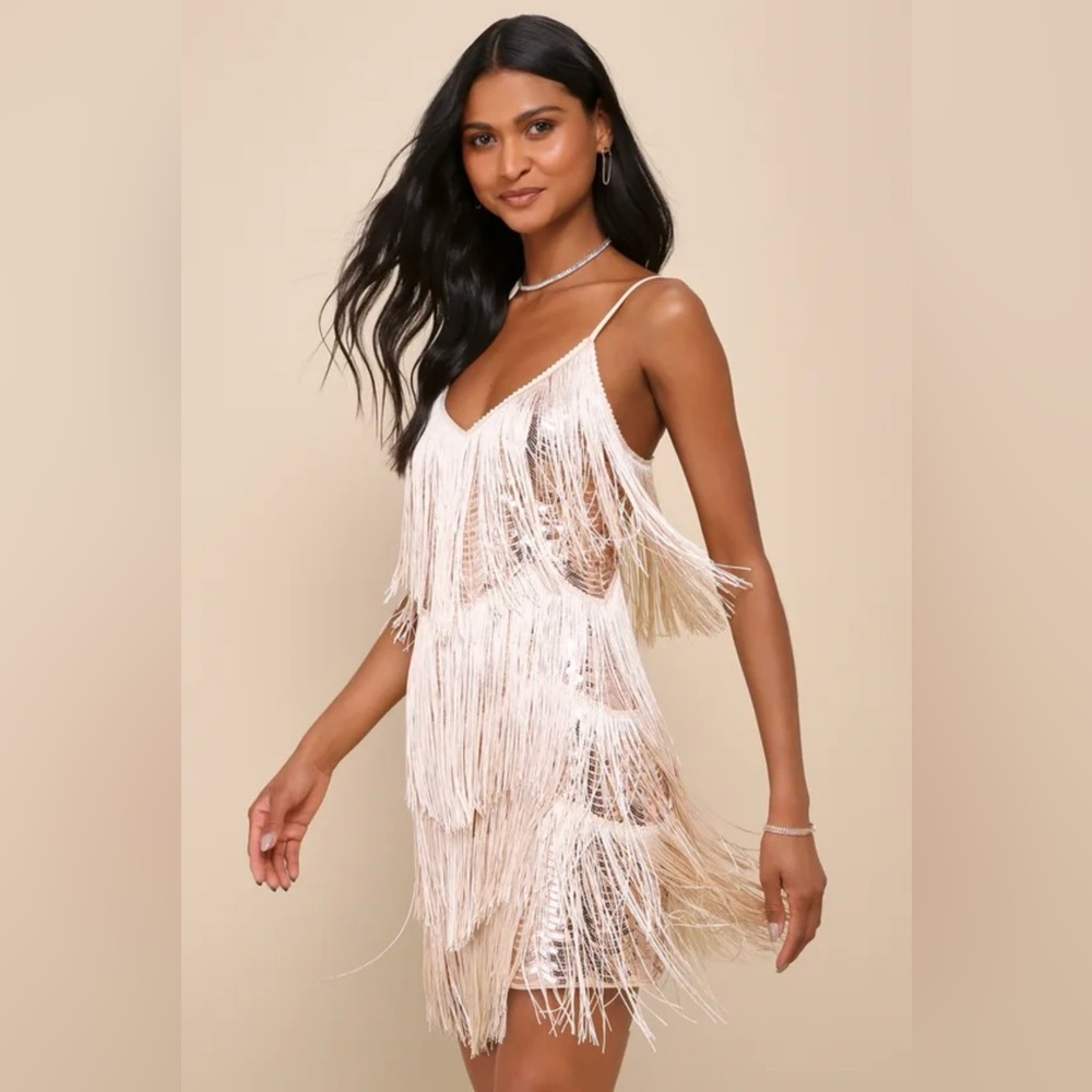 Get in the Groove Champagne Sequin Fringe Bodycon Dress Preowned Size Small